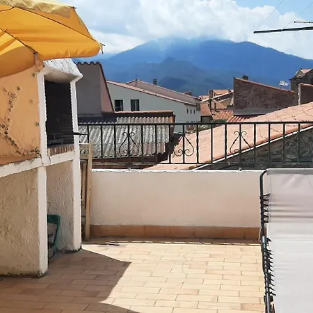 Dom wakacyjny Entre Et Montagne Maison De Village Avec Vue Sur Le Canigou A 5 Minutes A Pied Du Lac, Situee Dans Le Joli Village De Vinca, Village Aux 3 Lacs, Soleil Et Campagne Vinca