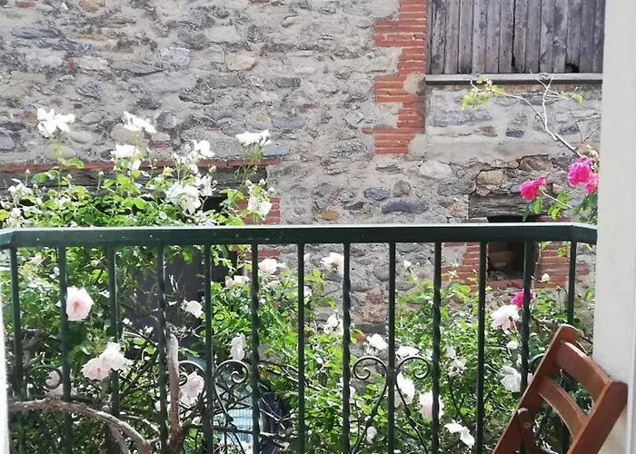 Casa vacanze Entre Et Montagne Maison De Village Avec Vue Sur Le Canigou à 5 Minutes à Pied Du Lac, Située Dans Le Joli Village De Vinca, Village Aux 3 Lacs, Soleil Et Campagne *
